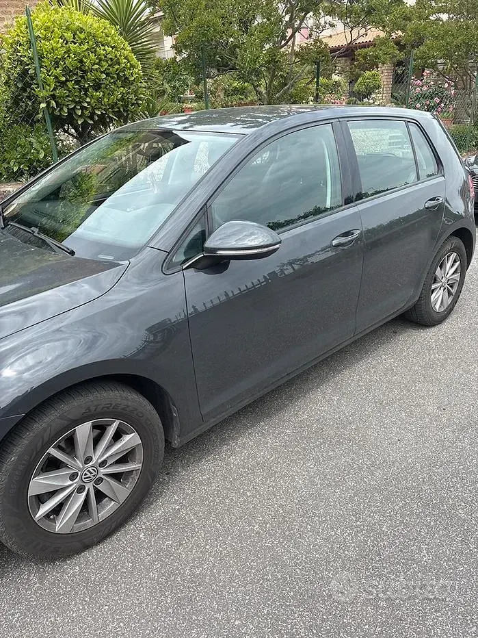 Usata VW Golf VII Trendline 90 CV (66 kW) 2016 Berlina