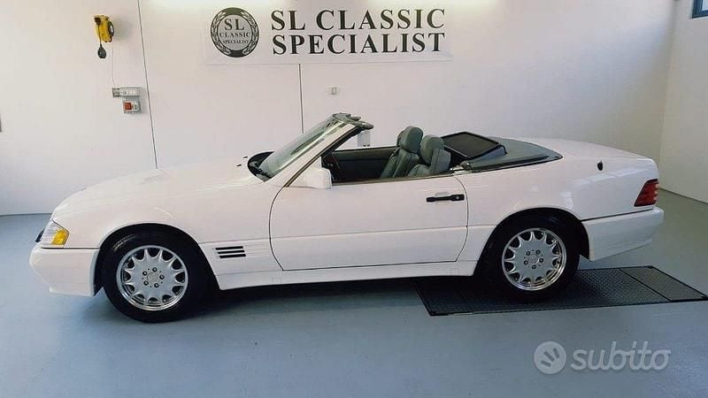 Usata Mercedes SL500 320 CV (235 kW) 1994 Bianco pastello Utilitaria