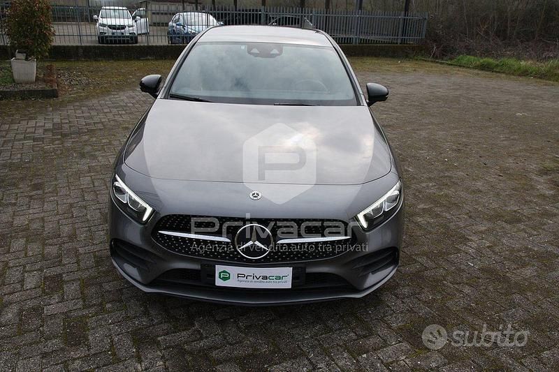 Usata Mercedes A180 Premium 116 CV (85 kW) 2020 Grigio Utilitaria