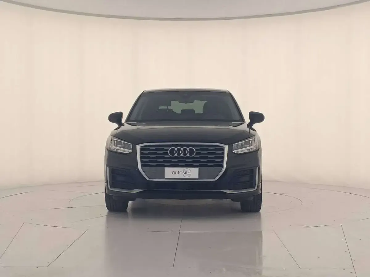 Usata Audi Q2 S-Line 116 CV (85 kW) 2019 Black clear coat SUV