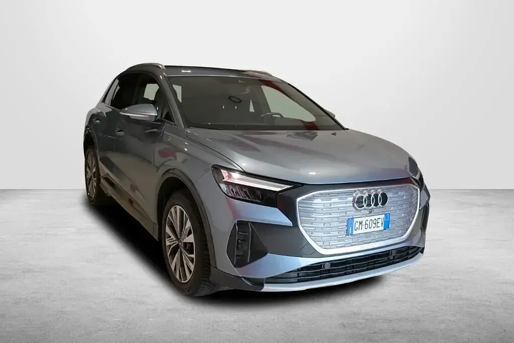 Usata Audi Q4 e-tron Business 69 kW (95 CV) 2022 Argento SUV