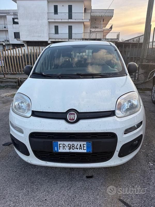 Bianco Usata 2018 Fiat Panda Easy Tre volumi | 6000 € (Super prezzo) - Immagine 1/4