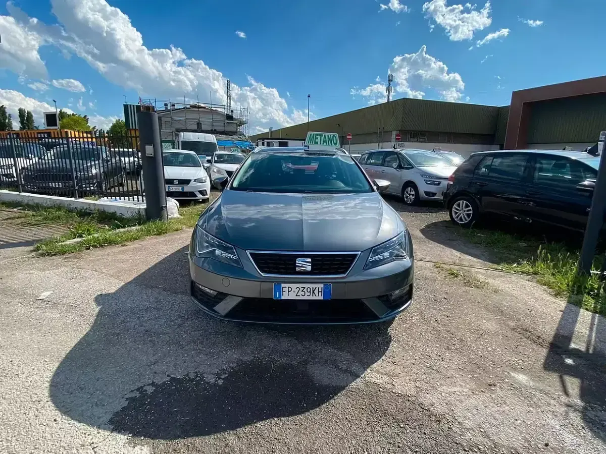 Usata Seat Leon ST Business 110 CV (80 kW) 2018 Grigio Station wagon