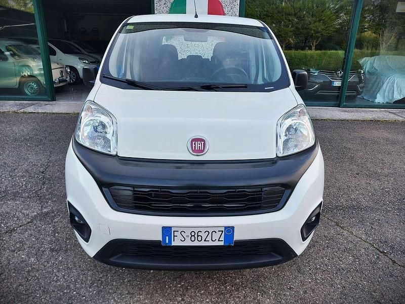 Usata Fiat Qubo Lounge 77 CV (56 kW) 2019 Bianco Monovolume