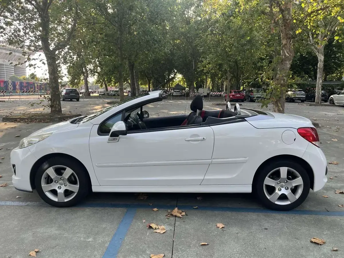 Usata Peugeot 207 CC 120 CV (88 kW) 2011 Bianco Cabrio