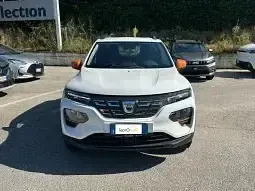 Usata Dacia Spring Comfort Plus 33 kW (45 CV) 2022 Bianco kaolin Utilitaria