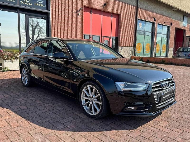 Usata Audi A4 150 CV (110 kW) 2014 Nero metallizzato Station wagon