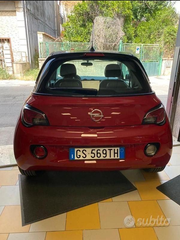 Usata Opel Adam 70 CV (51 kW) 2018 Rosso Utilitaria