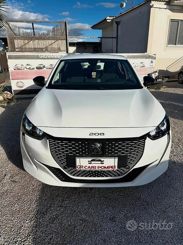 Usata Peugeot 208 GT 100 kW (136 CV) 2022 Bianco Utilitaria