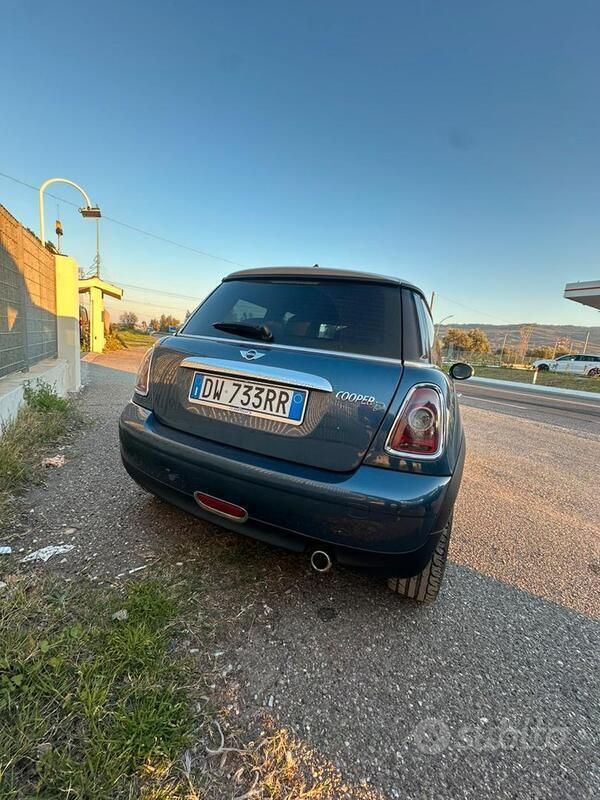 Usata Mini Cooper 109 CV (80 kW) 2009 Blu Utilitaria