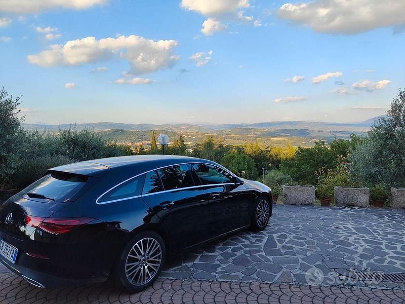 Usata Mercedes CLA200 Shooting Brake 150 CV (110 kW) 2020 Nero Station wagon