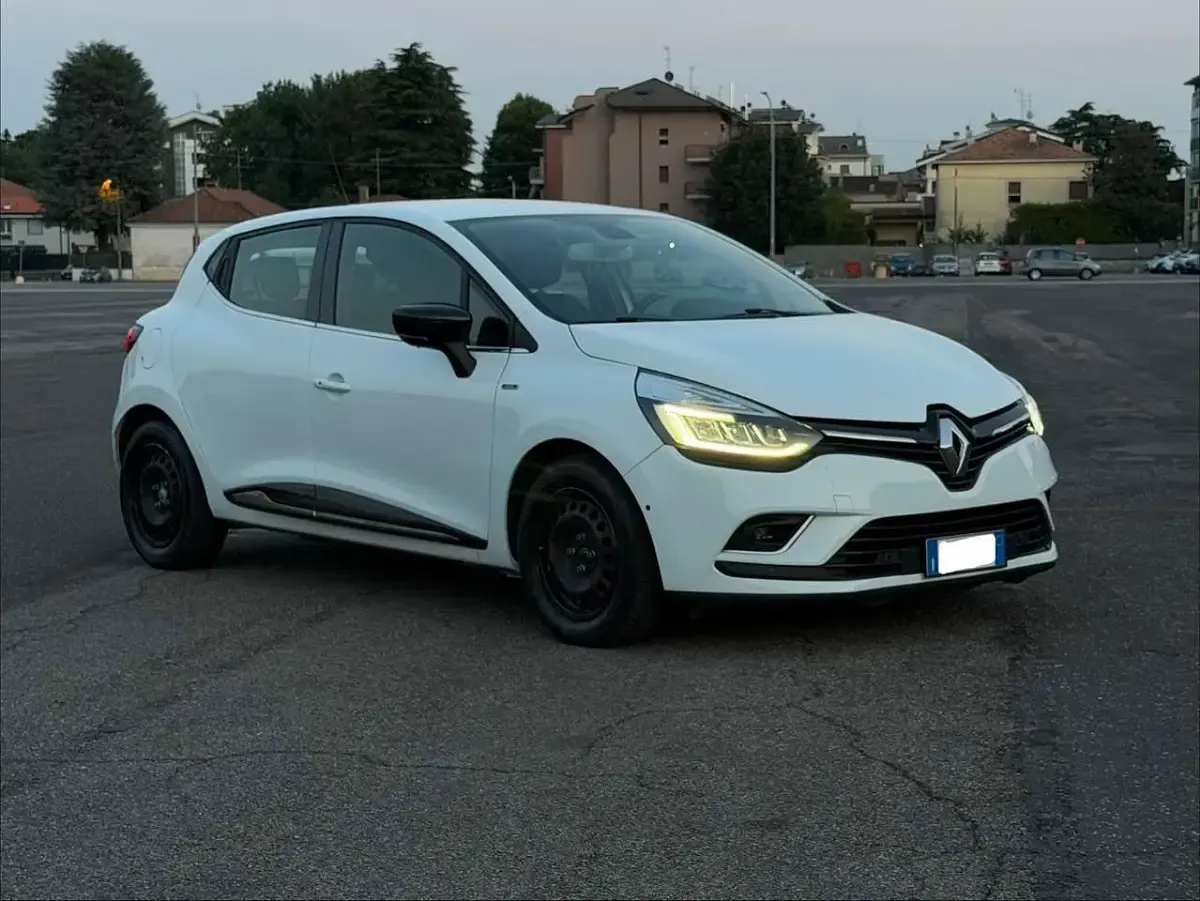 Usata Renault Clio IV 75 CV (55 kW) 2018 Bianco Berlina