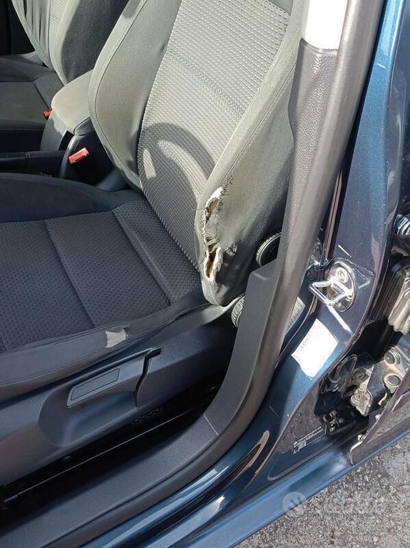 Usata VW Golf V 105 CV (77 kW) 2008 Verde Berlina