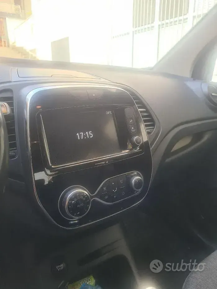 Usata Renault Captur 90 CV (66 kW) 2019 Grigio SUV