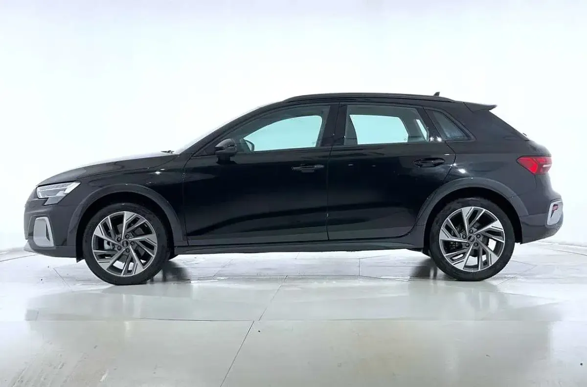 Ny Audi A3 Ambiente 150 HK (110 kW) 2026 Sort Sedan