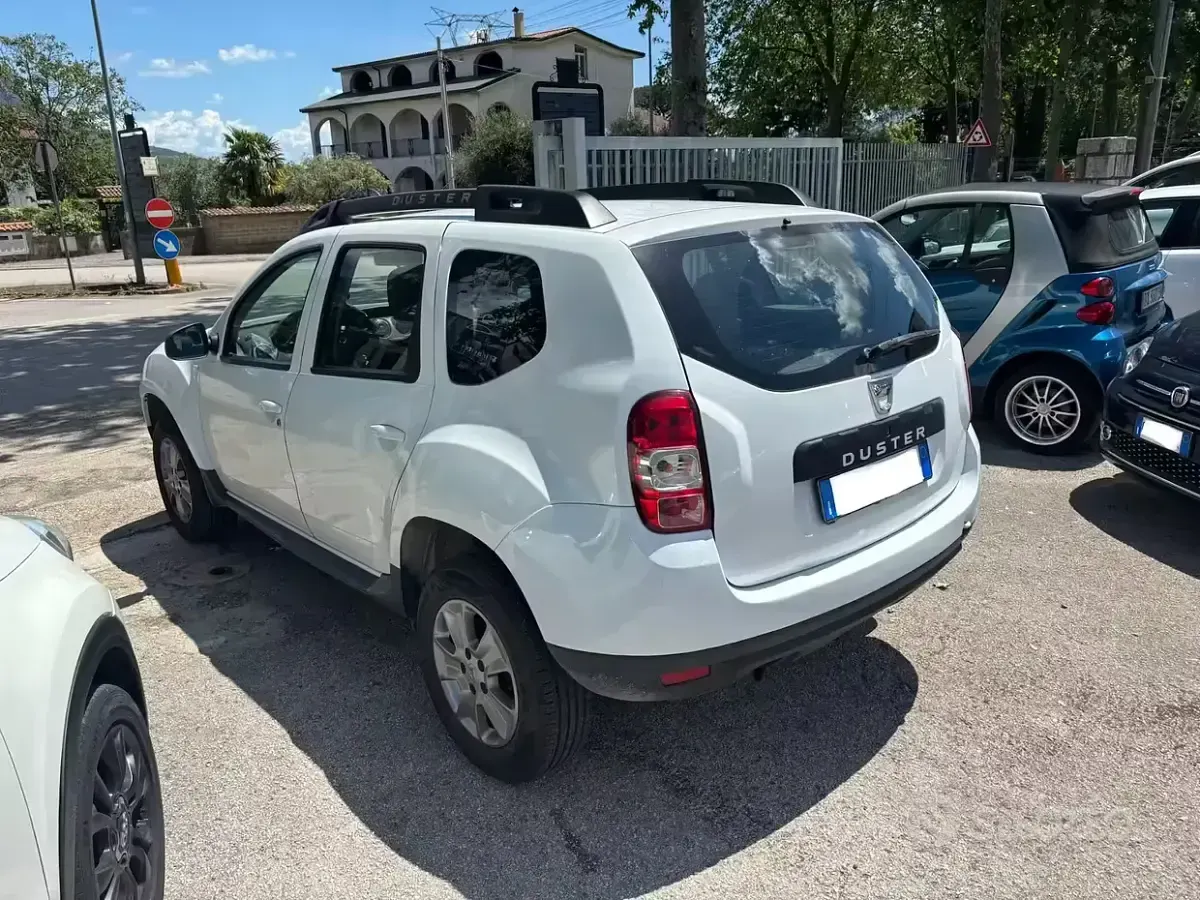 Usata Dacia Duster Ambiance 101 CV (74 kW) 2014 Bianco SUV