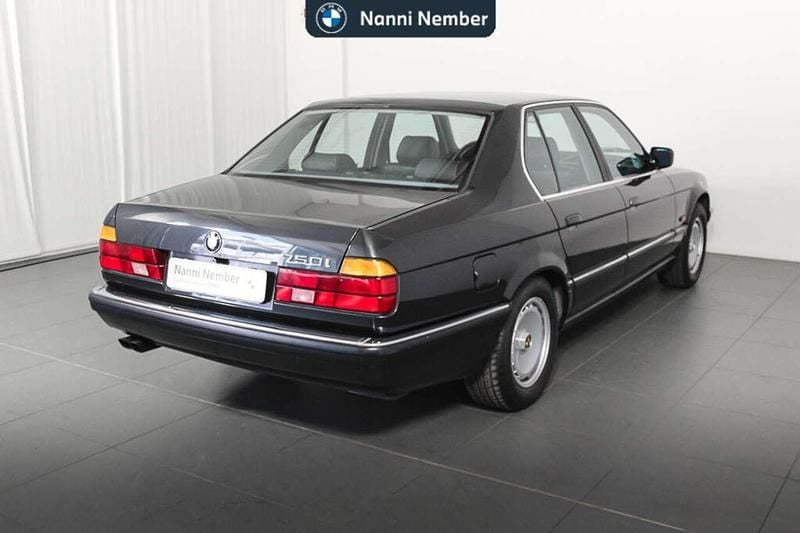 Usata BMW 750 Efficient Dynamics 292 CV (214 kW) 1988 Nero Berlina