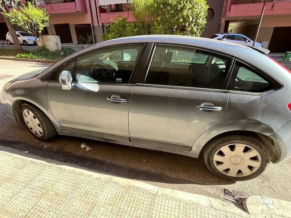 Usata Citroën C4 90 CV (66 kW) 2007 Blu Berlina