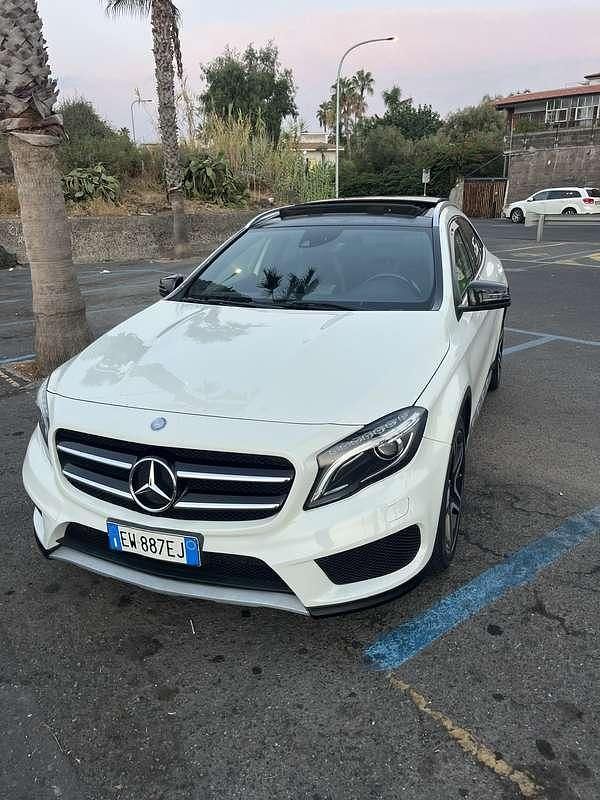Begagnad Mercedes GLA220 Premium 170 HK (125 kW) 2014 SUV