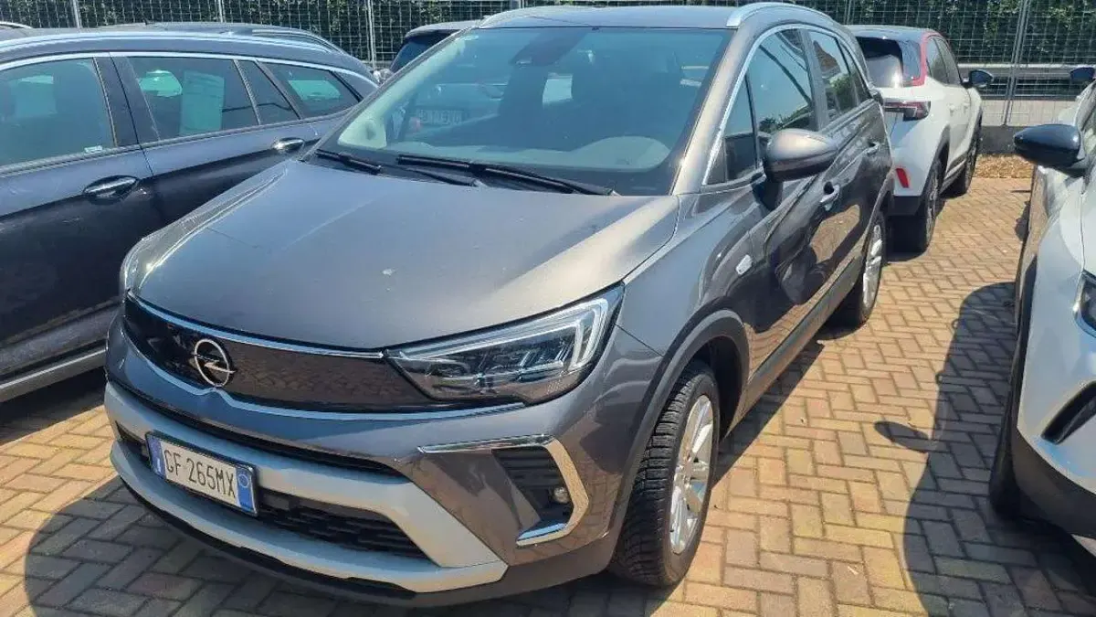 Usata Opel Crossland Elegance 131 CV (96 kW) 2021 Grigio scuro SUV