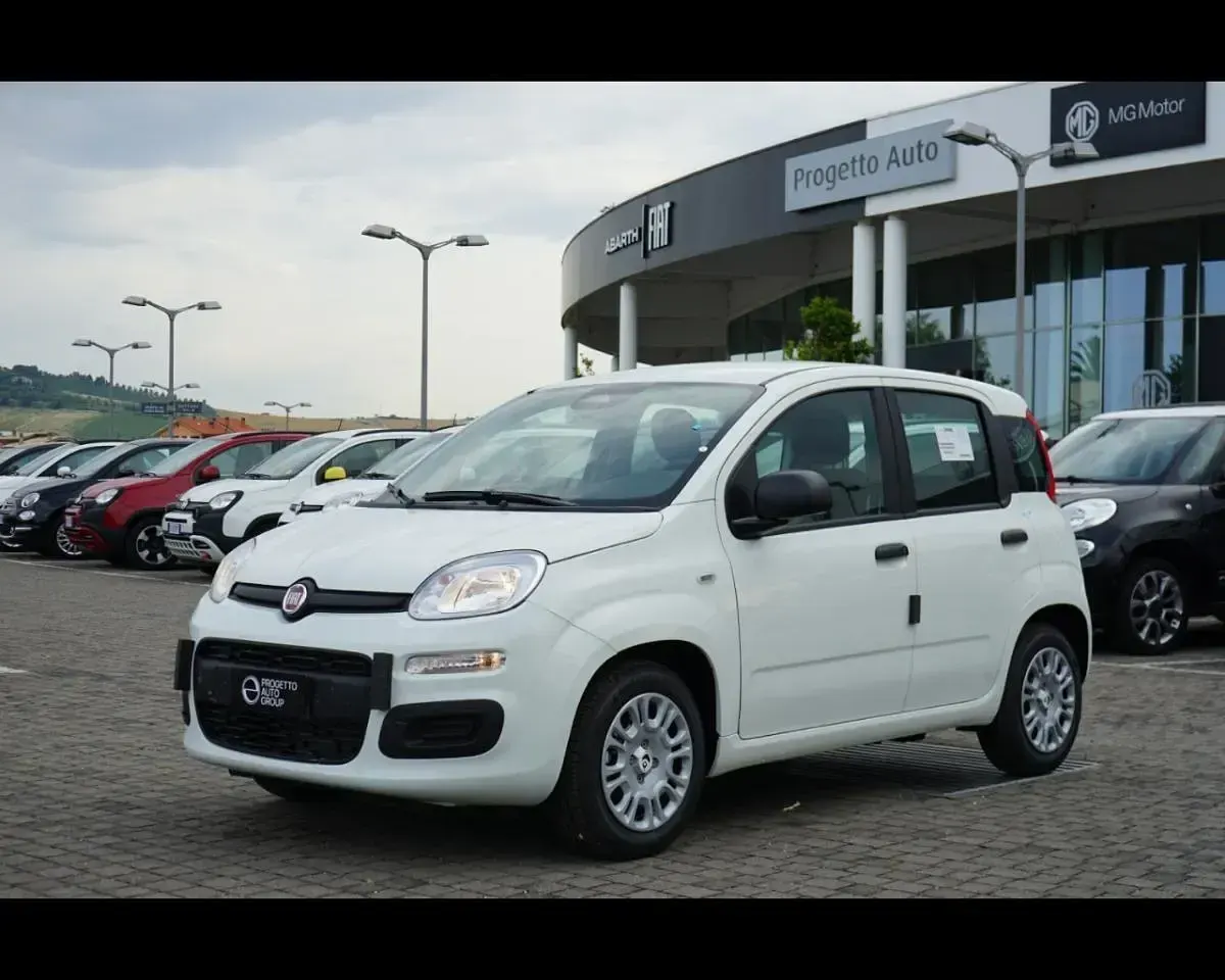 Usata Fiat Panda 70 CV (51 kW) 2025 Utilitaria