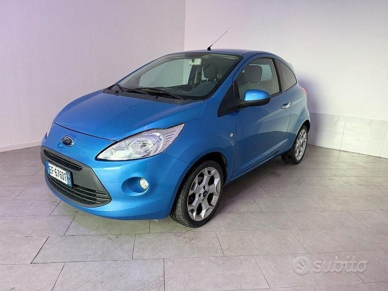 Usata Ford Ka Plus Titanium 69 CV (50 kW) 2011 Blu Utilitaria