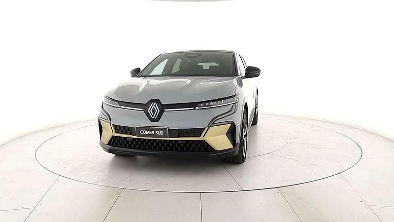 Grigio Usata 2022 Renault Megane E-Tech Iconic SUV | 24.900 € (Buon prezzo) - Immagine 1/4