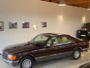 Usata Mercedes 500 231 CV (169 kW) 1984 Marrone Coupé