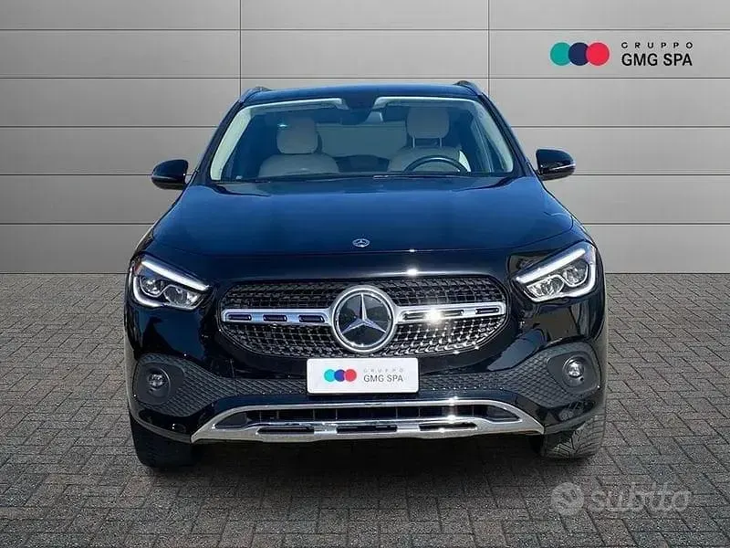 Usata Mercedes GLA250 224 CV (164 kW) 2020 Nero SUV