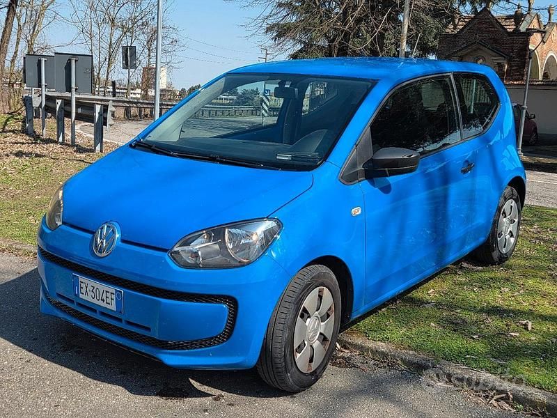 Usata VW up! 2014 Blu Utilitaria