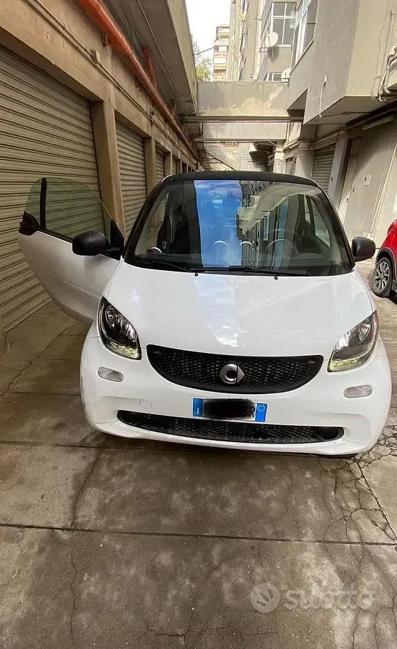 Usata Smart ForTwo Coupé 71 CV (52 kW) 2017 Bianco Coupé