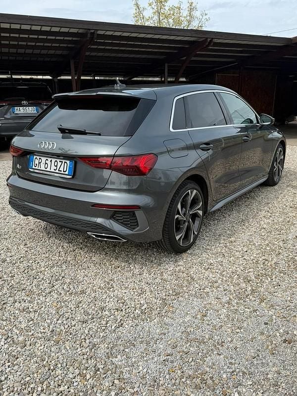 Usata Audi A3 Ambiente 116 CV (85 kW) 2024 Grigio Berlina