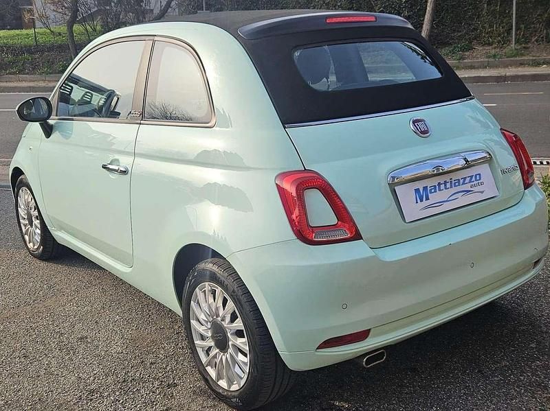 Begagnad Fiat 500C Lounge 69 HK (50 kW) 2021 Grön Cab
