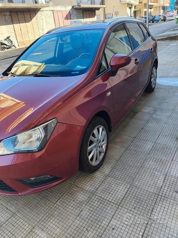 Usata Seat Ibiza ST 90 CV (66 kW) 2012 Rosso Station wagon