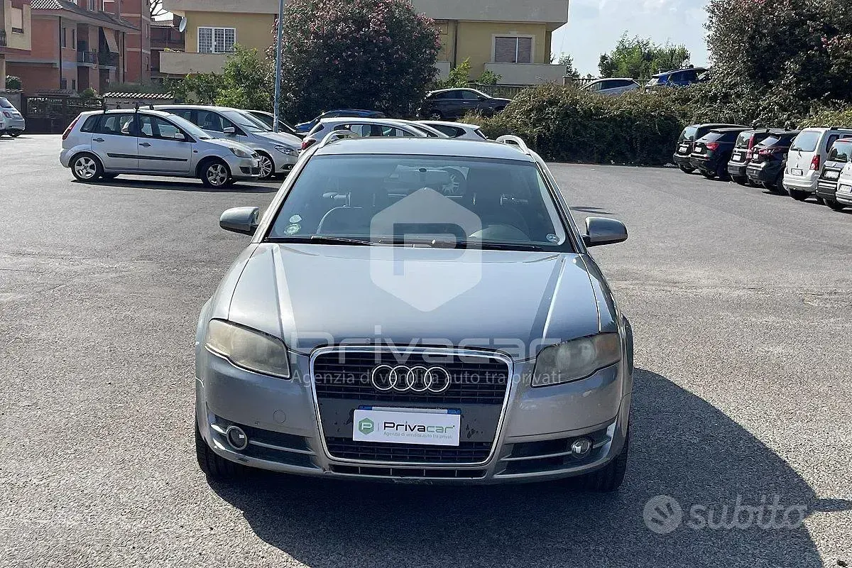 Usata Audi A4 Comfort 140 CV (102 kW) 2006 Grigio Station wagon
