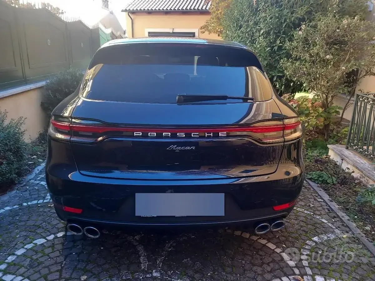 Usata Porsche Macan 245 CV (180 kW) 2020 Bluazzurro SUV