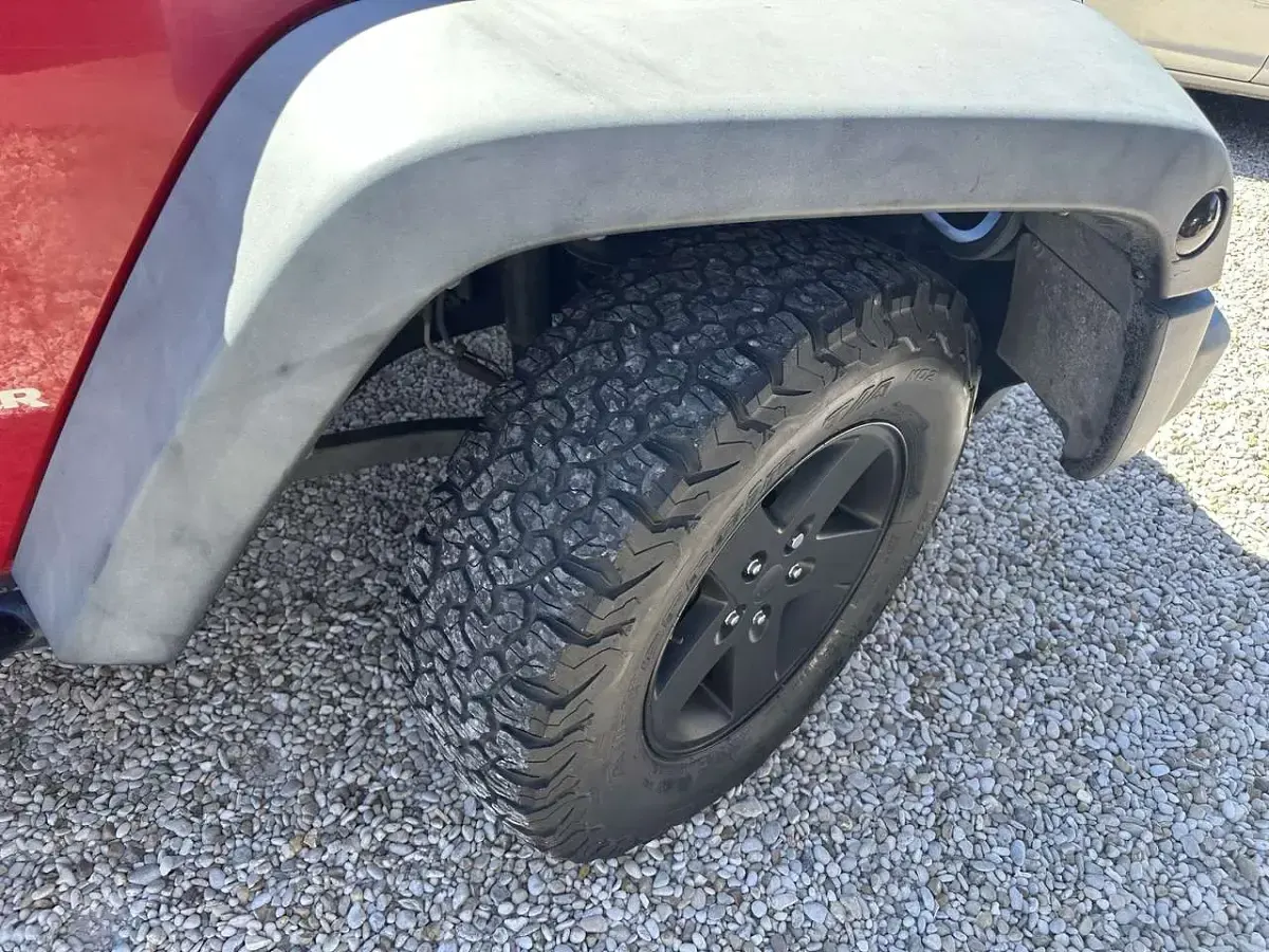 Usata Jeep Wrangler Sport 177 CV (130 kW) 2009 Rosso SUV