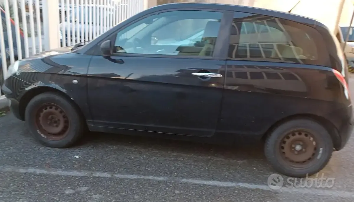 Usata Lancia Ypsilon 86 CV (63 kW) 2004 Utilitaria