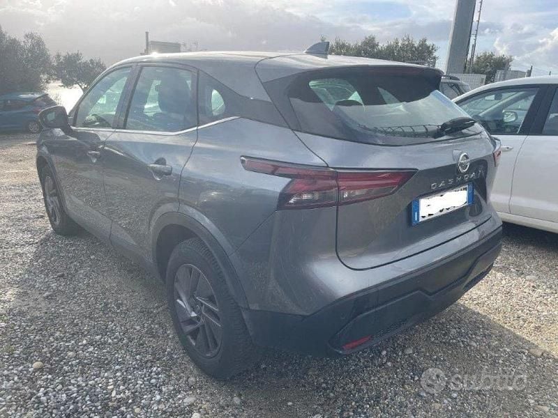 Usata Nissan Qashqai 140 CV (102 kW) 2022 Dark metal grey SUV