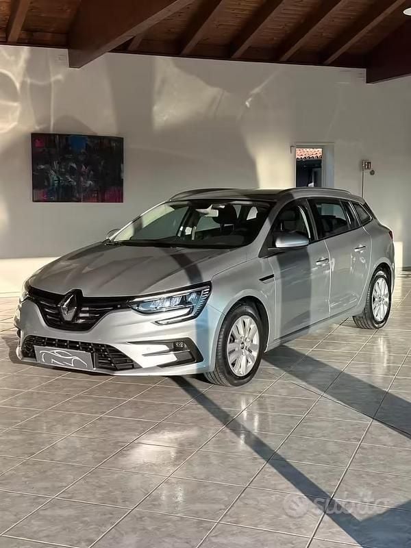 Usata Renault Mégane GrandTour Equilibre 115 CV (84 kW) 2022 Grigio Station wagon