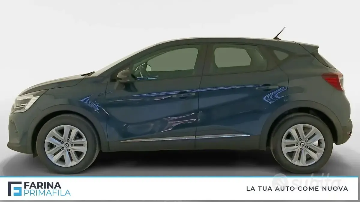 Usata Renault Captur Zen 95 CV (69 kW) 2021 Blu marine SUV