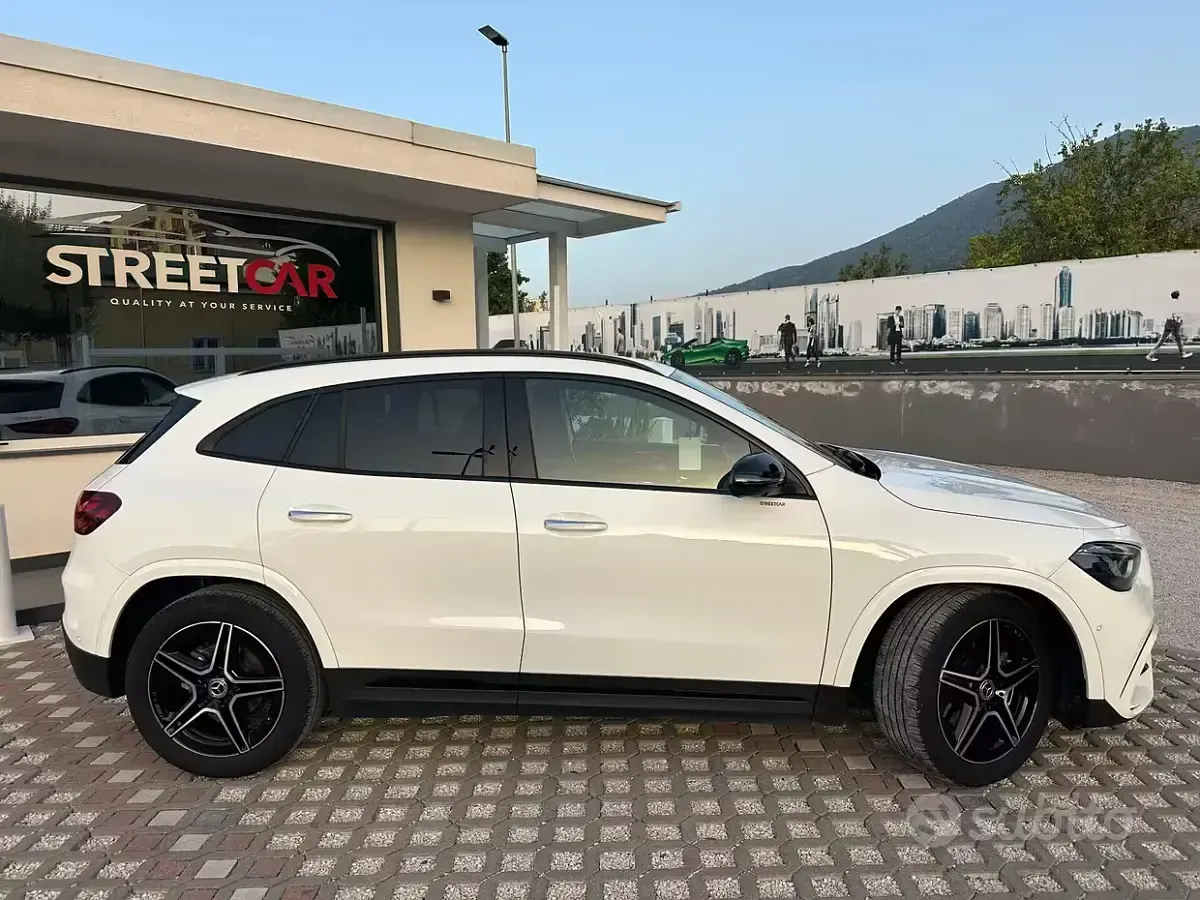 Usata Mercedes GLA200 AMG Line Premium Plus 150 CV (110 kW) 2024 Bianco SUV