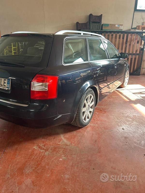 Usata Audi A4 130 CV (95 kW) 2003 Blu Station wagon