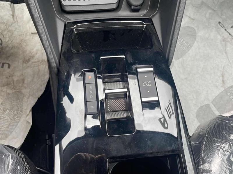 Nuova Peugeot 208 Style 101 CV (74 kW) 2026 Bianco Utilitaria