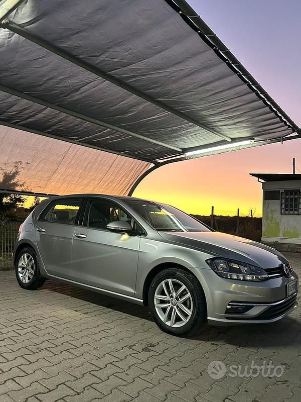 Usata VW Golf VII Business 110 CV (80 kW) 2017 Grigio Berlina