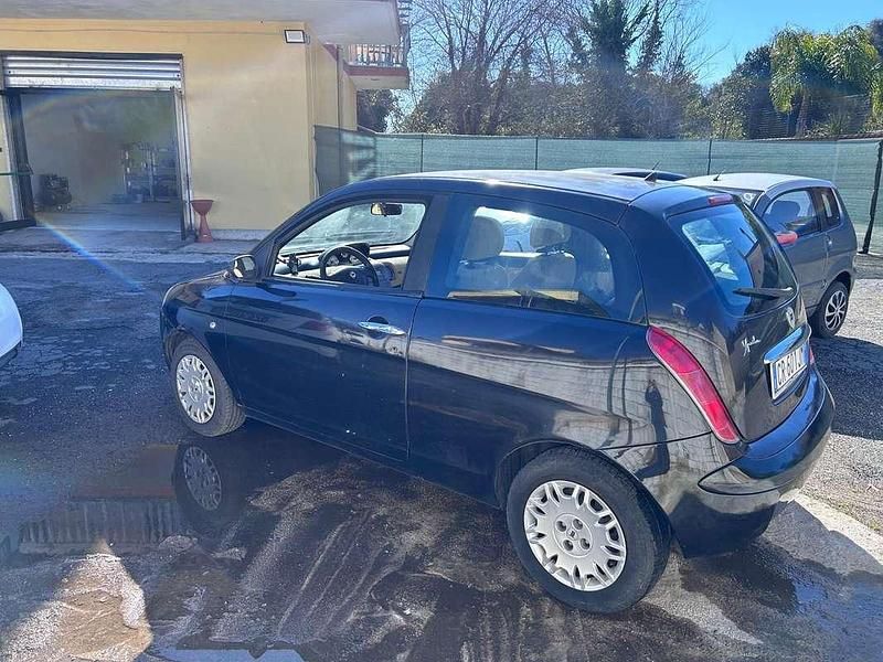 Usata Lancia Ypsilon 95 CV (69 kW) 2005 Utilitaria