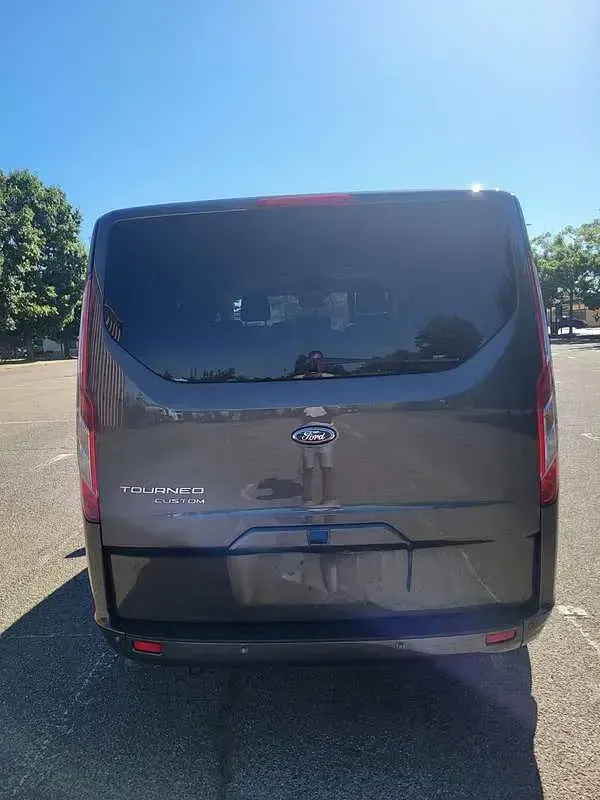 Usata Ford Tourneo Custom Titanium 170 CV (125 kW) 2023 Grigio Furgone