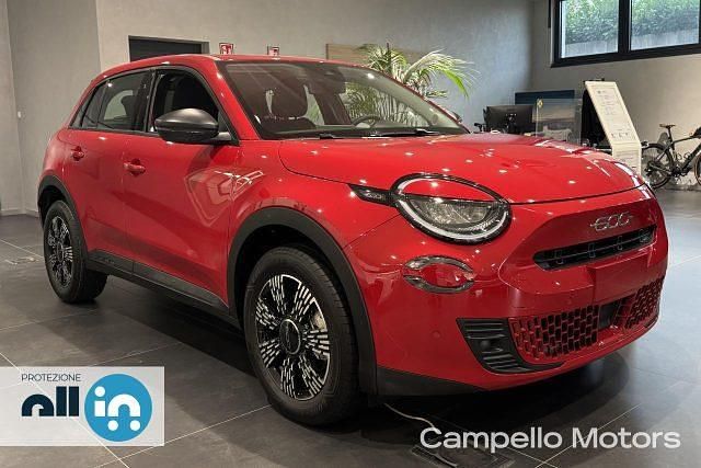Nuova Fiat 600 145 CV (106 kW) 2025 Rosso SUV