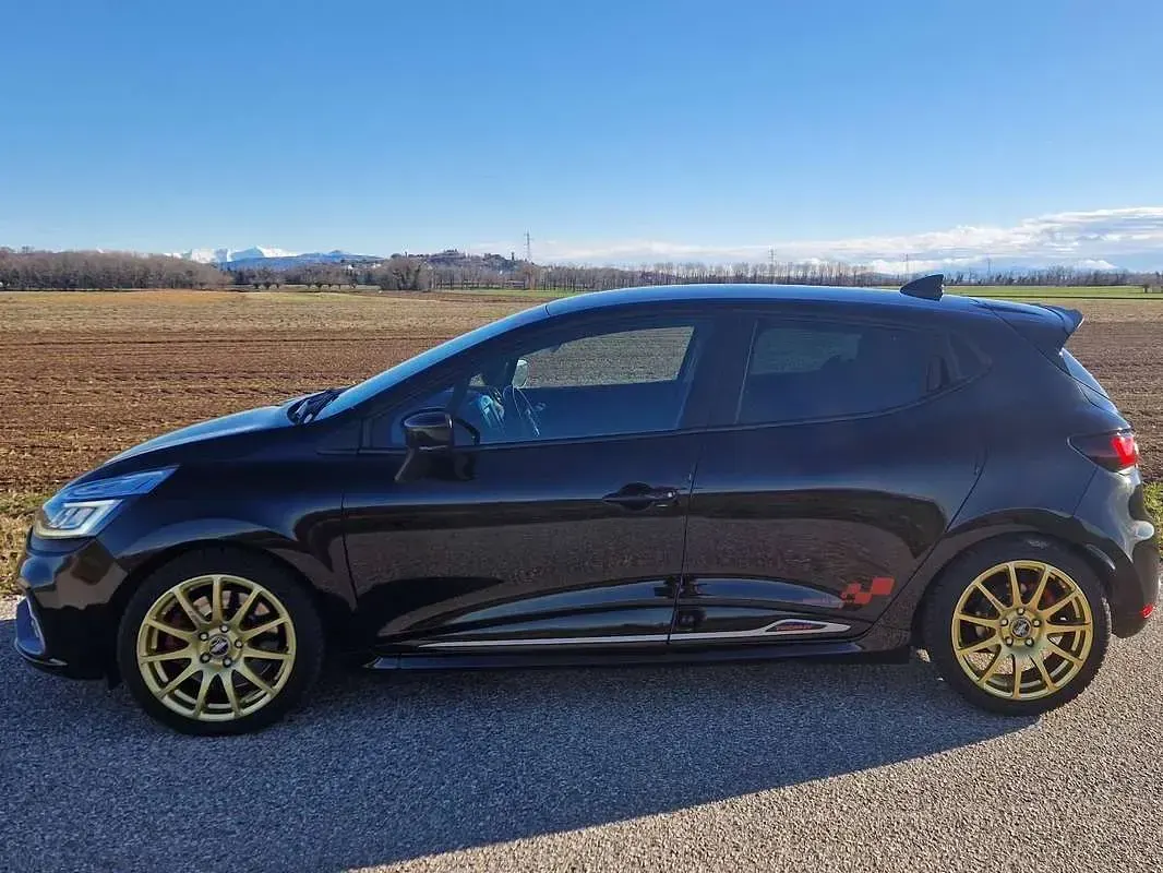Usata Renault Clio IV Trophy 220 CV (161 kW) 2018 Nero Berlina
