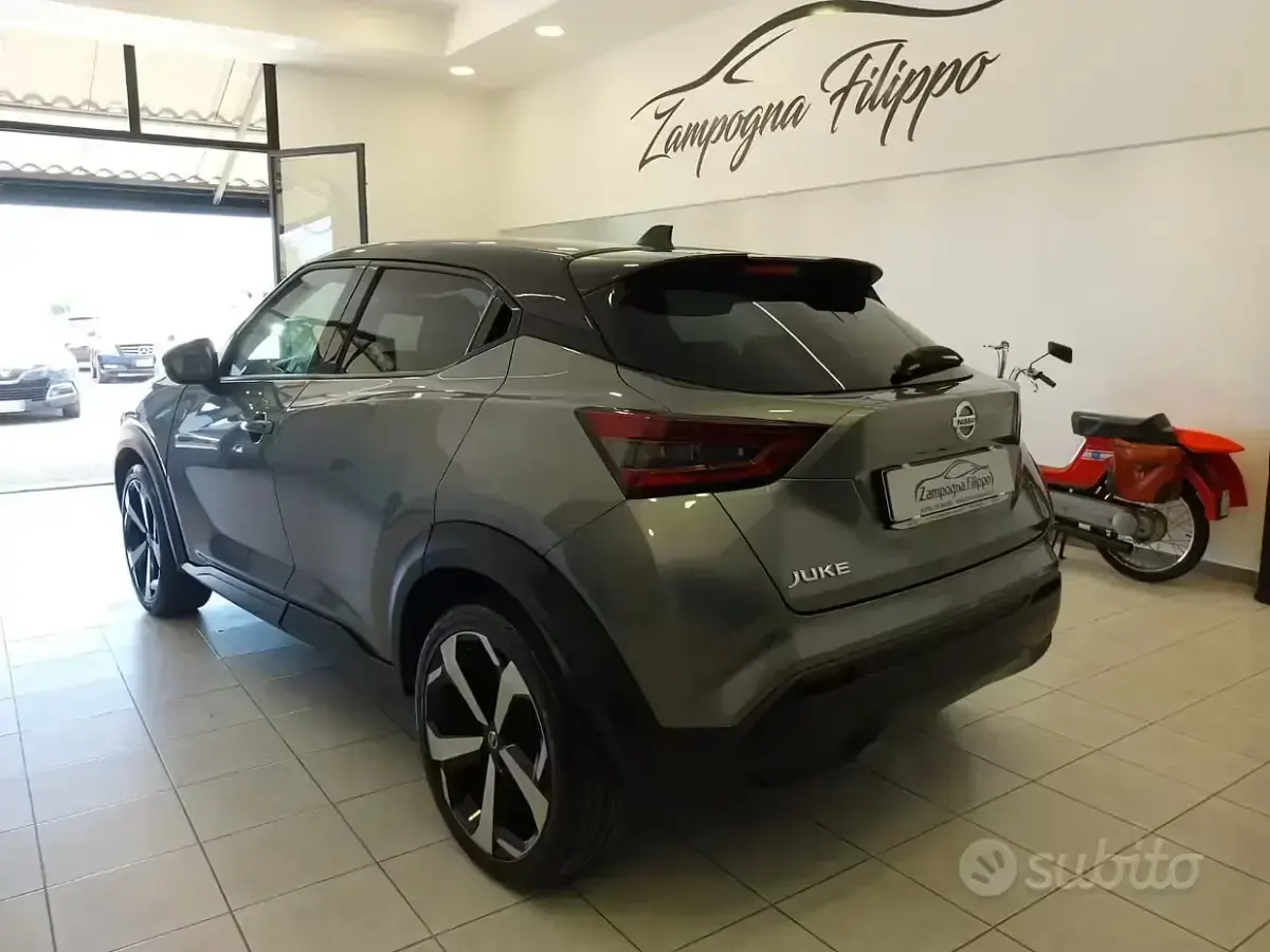 Usata Nissan Juke Tekna 114 CV (83 kW) 2022 Grigio SUV
